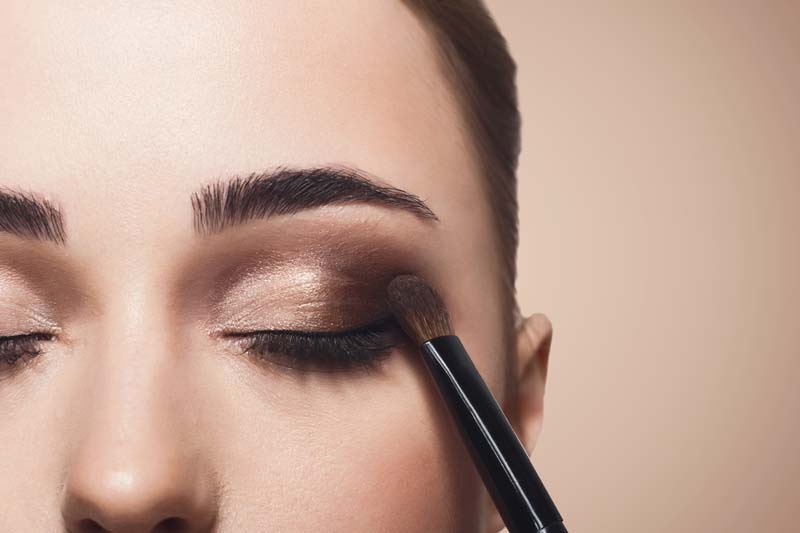 Maquilleuse professionnelle, Les Avirons